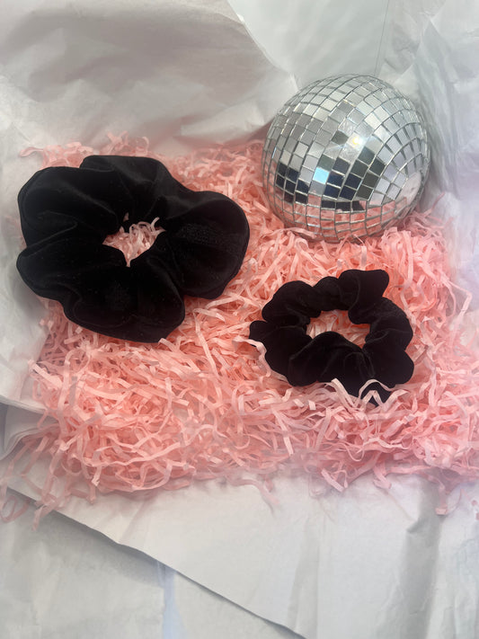 Scrunchie | Velvet Black